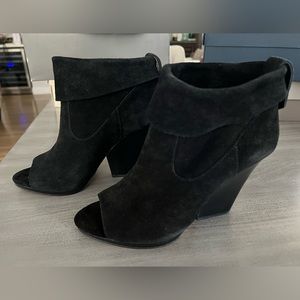 Vince Camuto Judelle Heeled Bootie